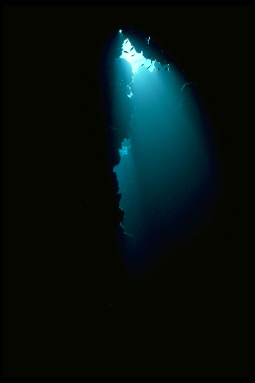 Lichteinfall in Grotte am Great Barrier Reef