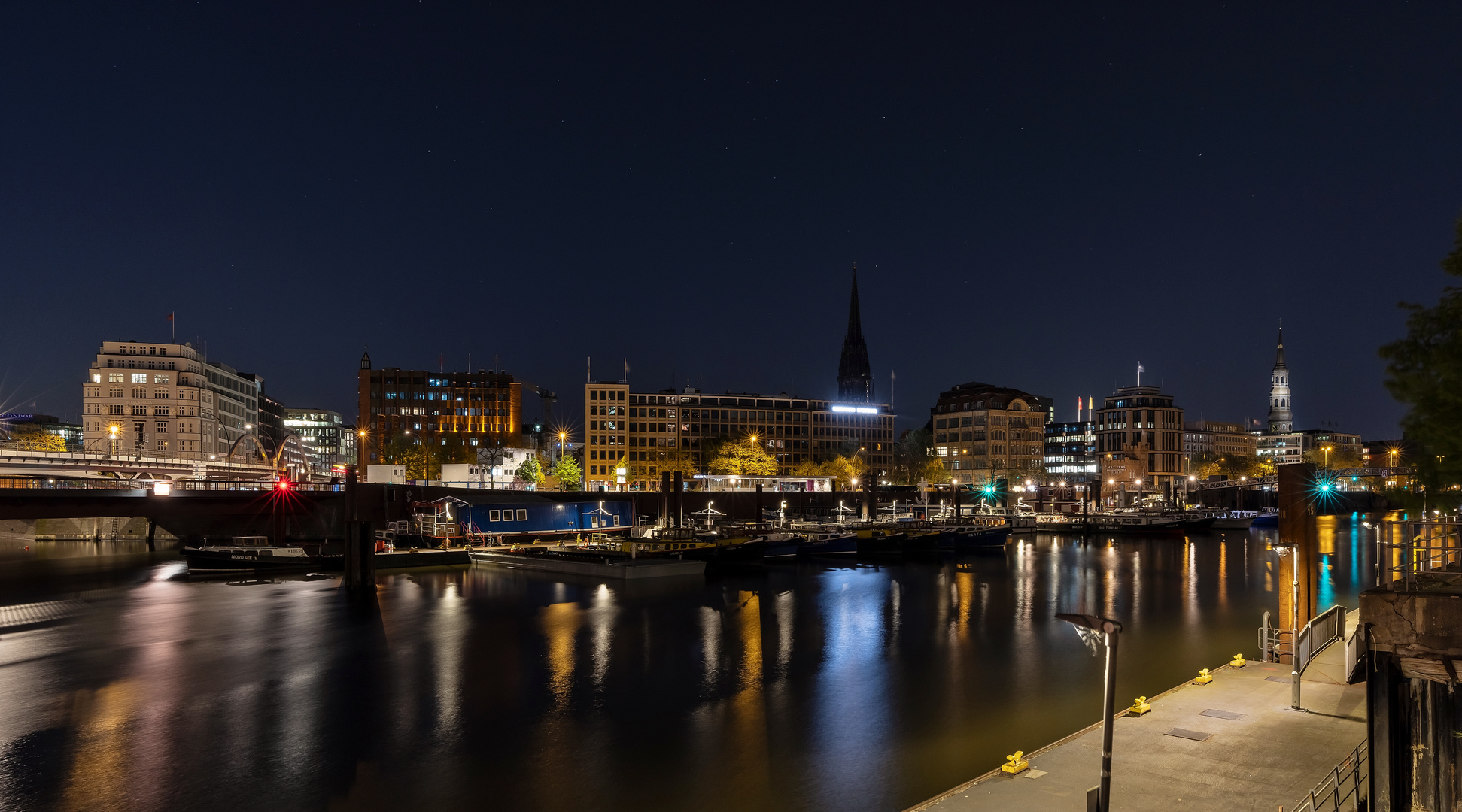 Lichter am Binnenhafen