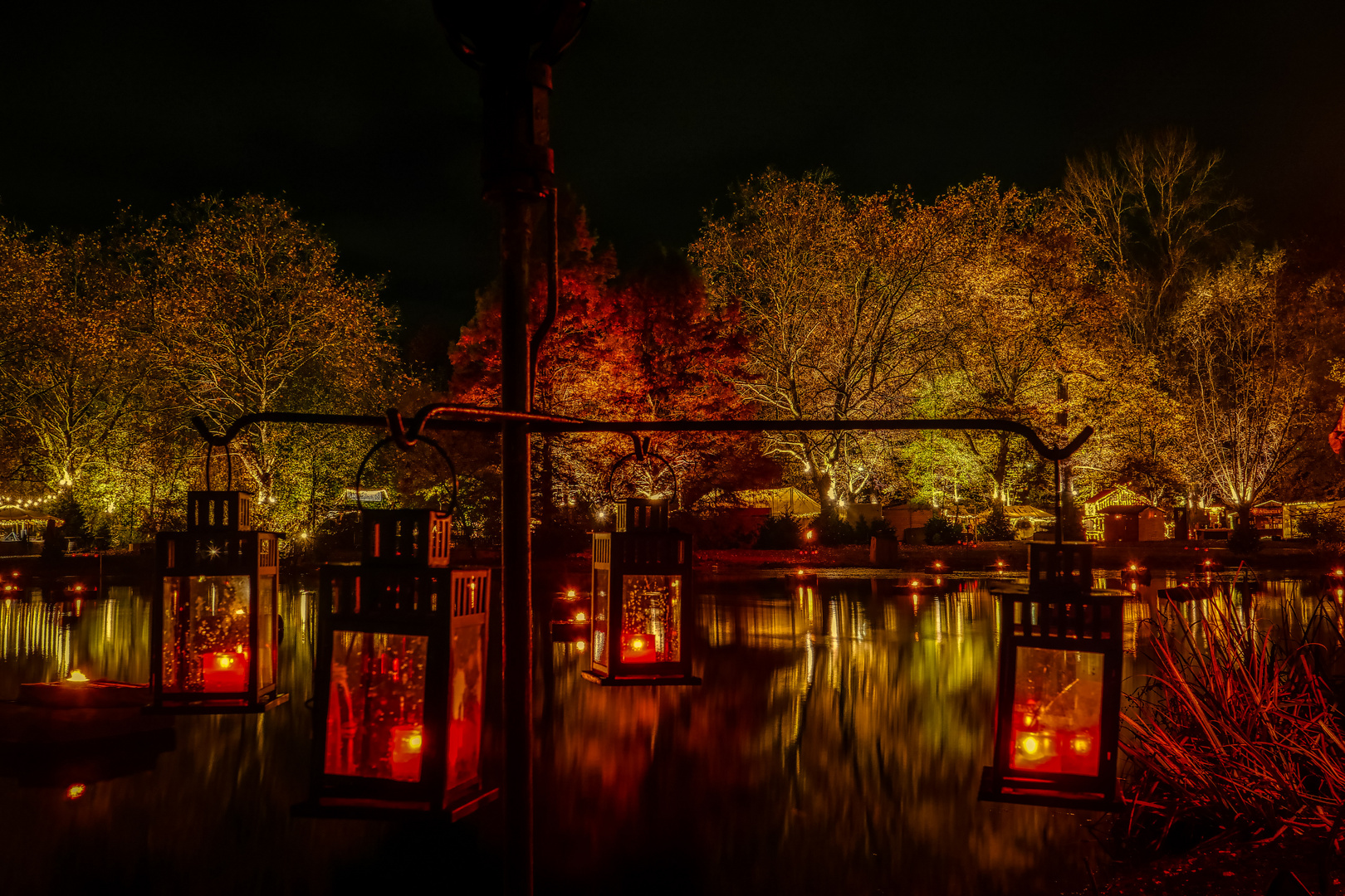 Lichter auf dem Weihnachtsmarkt