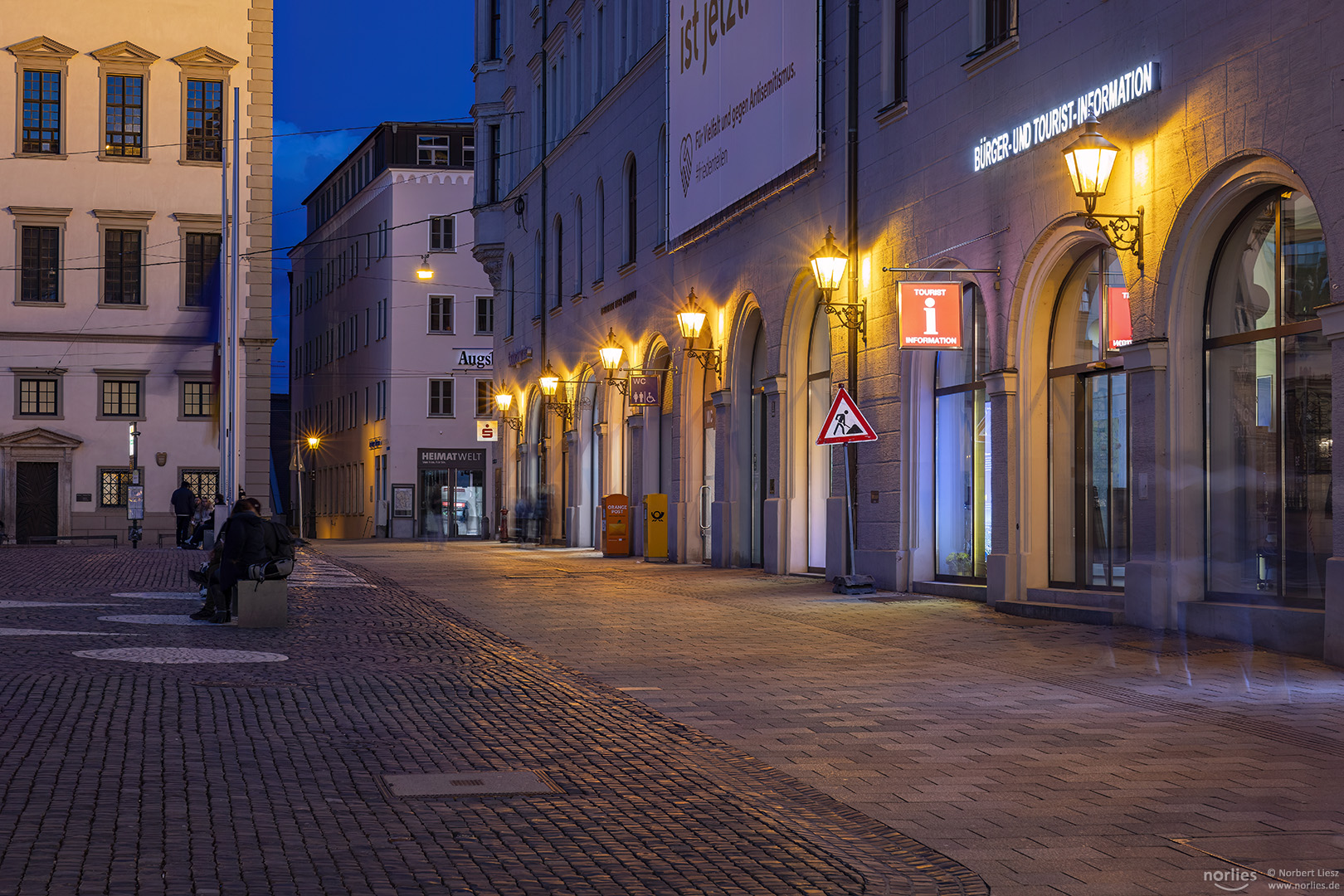 Lichter bei der Tourist Info