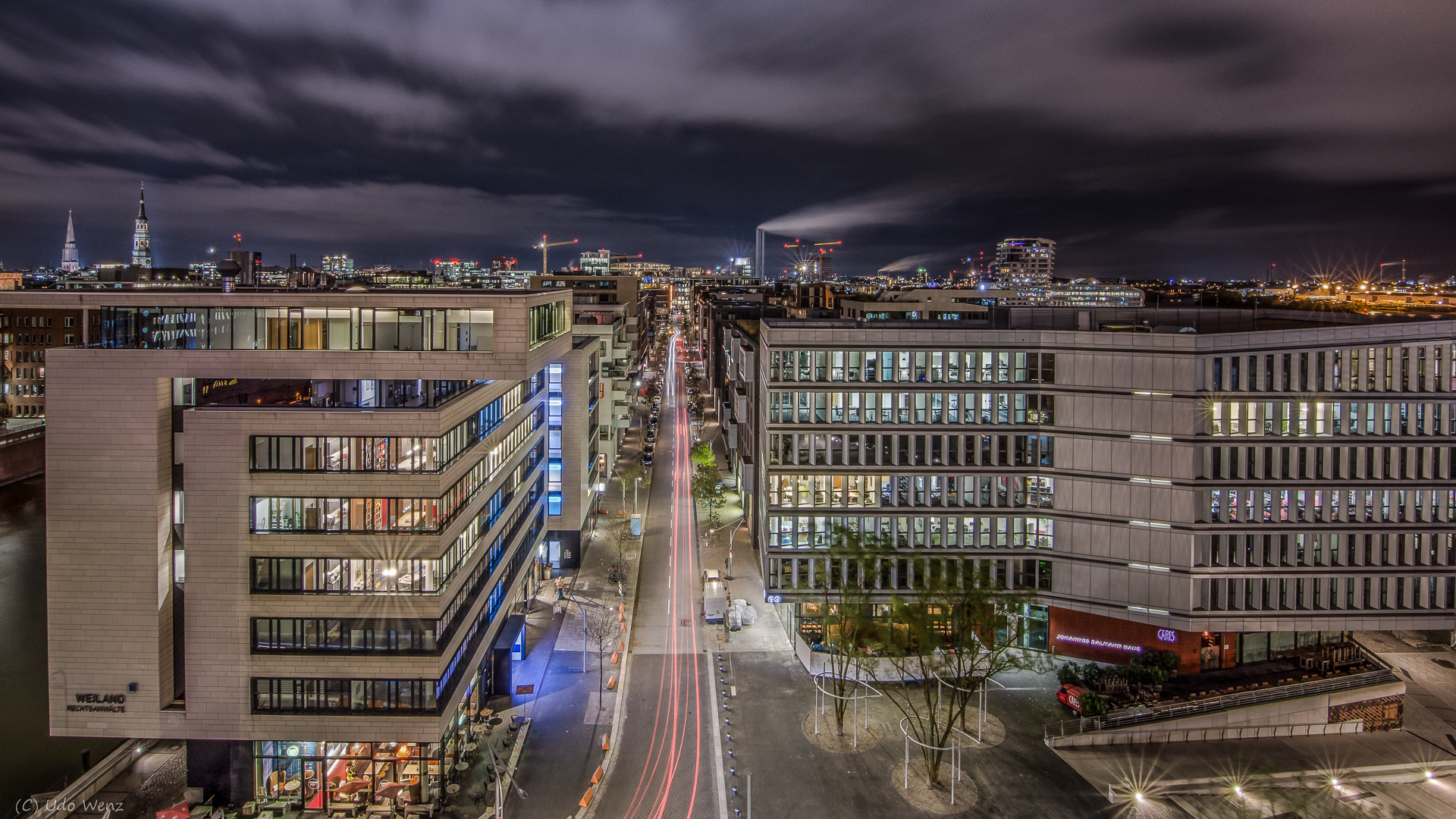 *Lichter einer Großstadt*