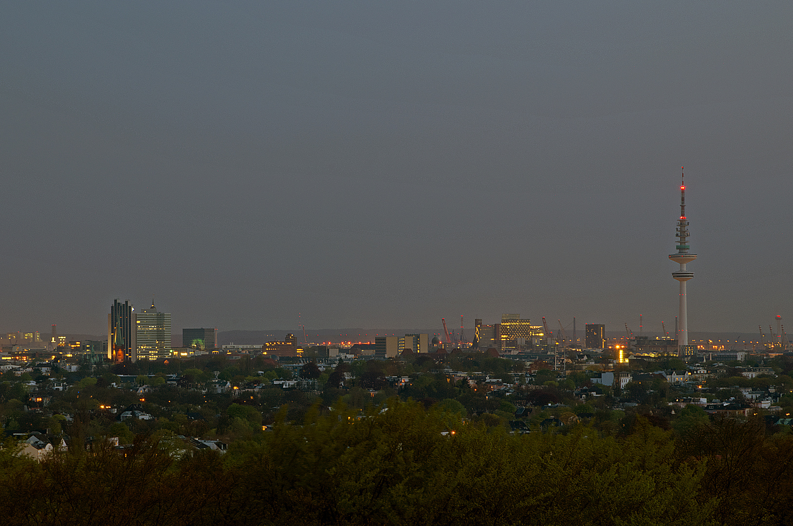 Lichter einer Großstadt