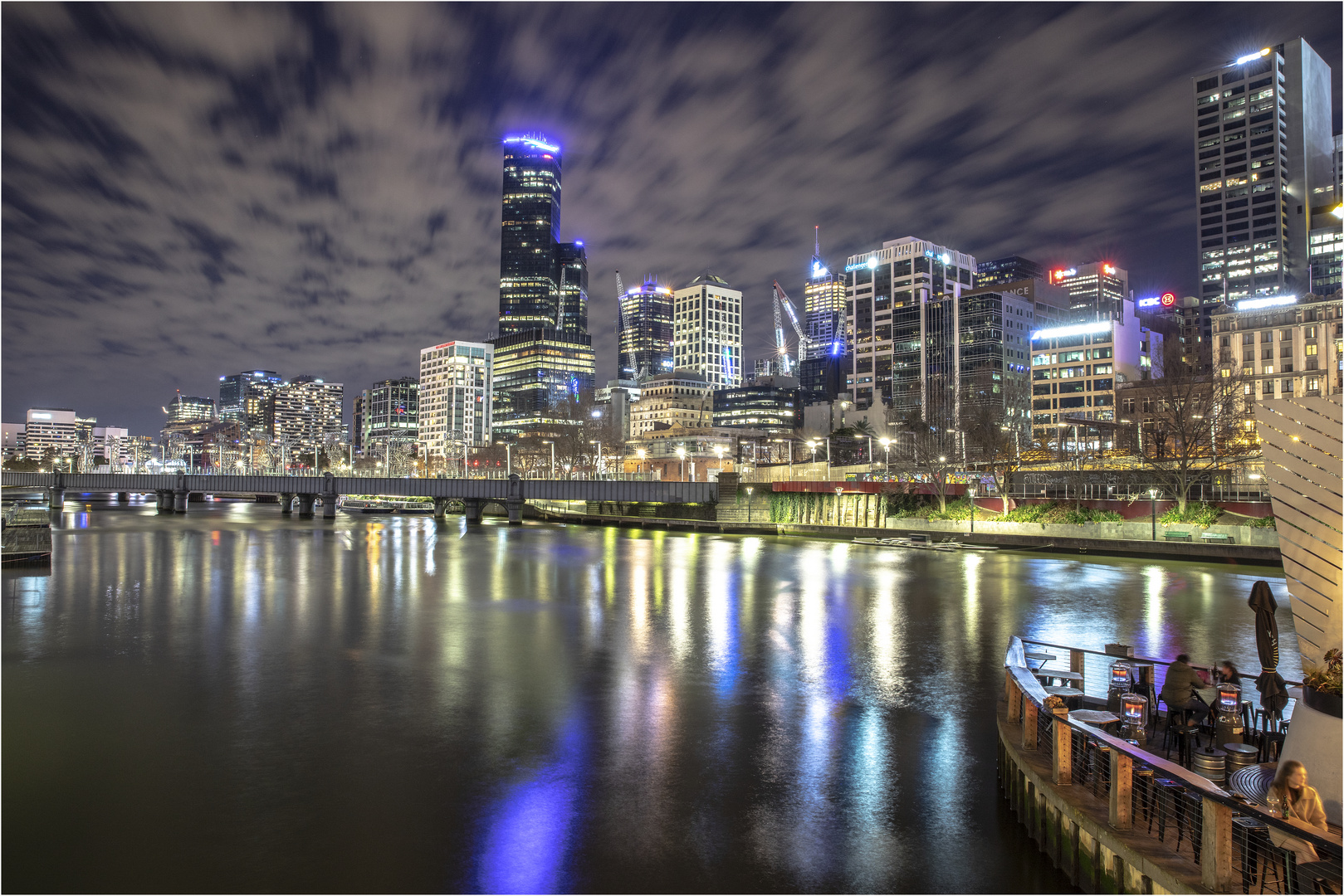 Lichter einer Stadt .