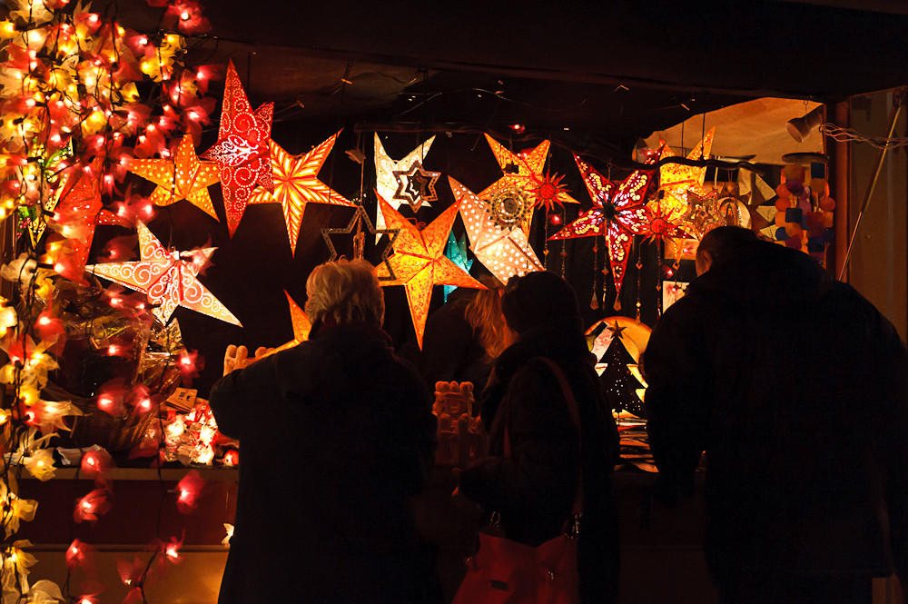 Lichter in der Maria Theresien Straße