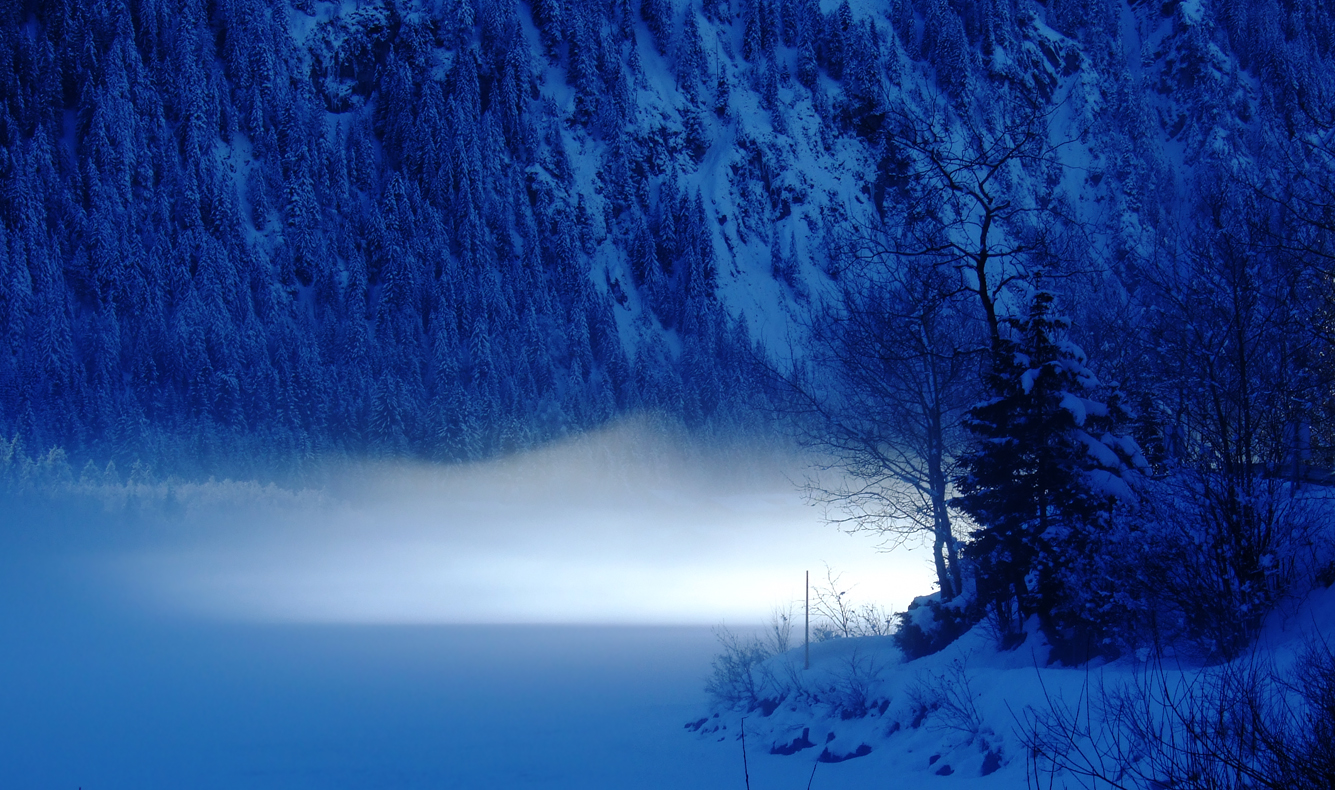 Lichter über dem Bergsee .....