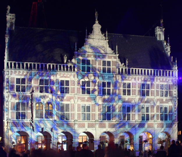 Lichterabend vor dem historischen Rathaus