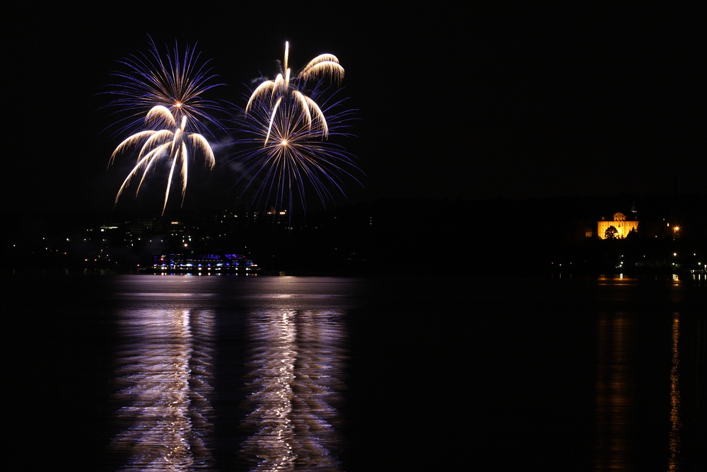 Lichterglanz vor der Mainau