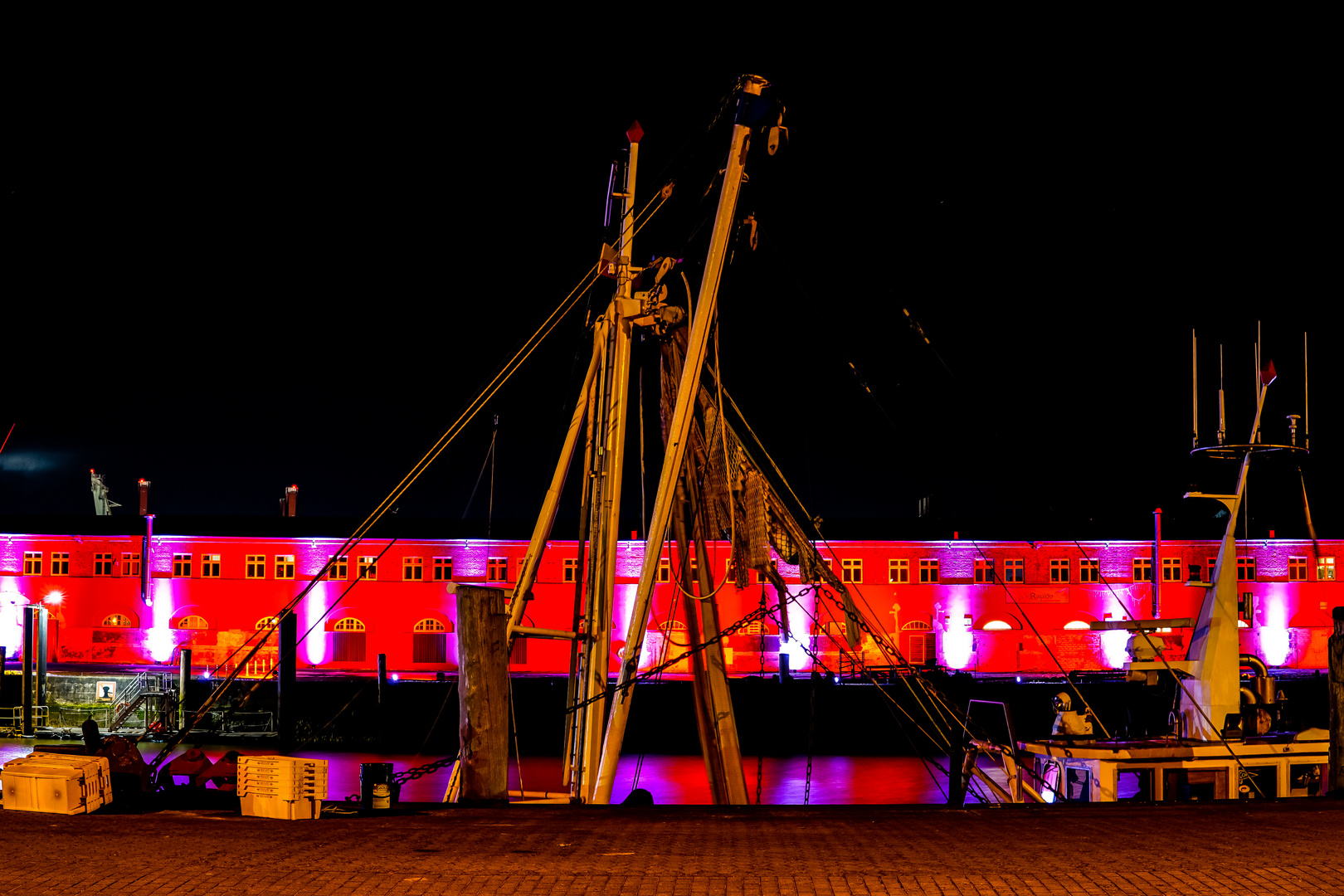 Lichterkunst im Hafen