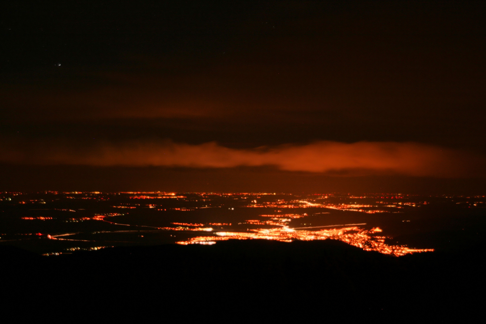 Lichtermeer am Fuße des Brocken