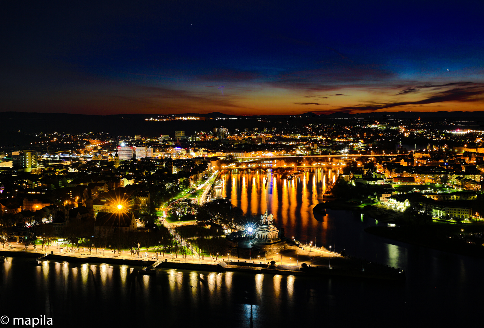 Lichterspektakel am Deutschen Eck