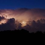 Lichterspiel im Wolkenhimmel