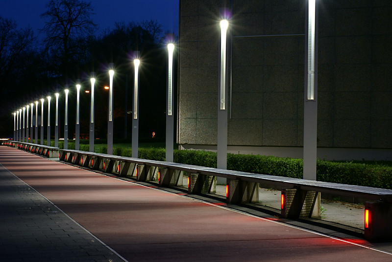 Lichtfackeln an der Stadthalle