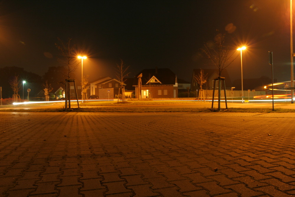 Lichtgeschwindigkeit im Kreisverkehr