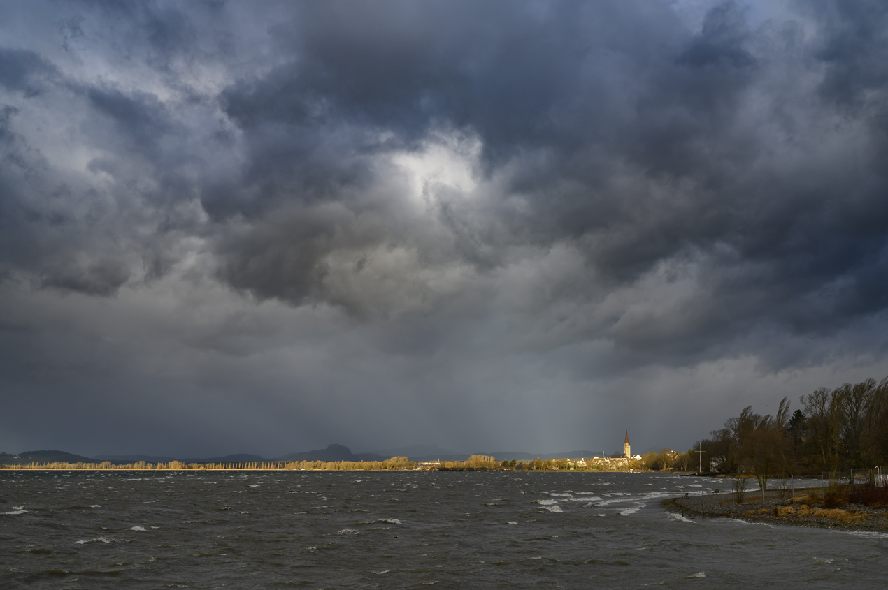 Lichtinseln am Untersee