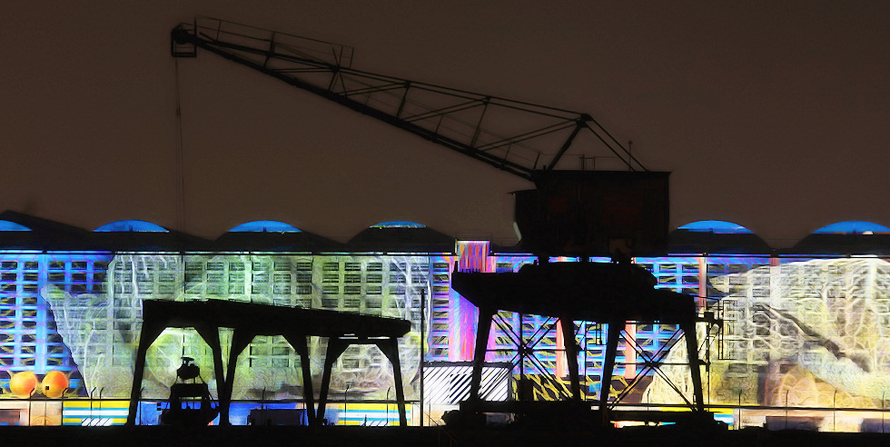 Lichtinstallation an der Frankfurter Grossmarkthalle