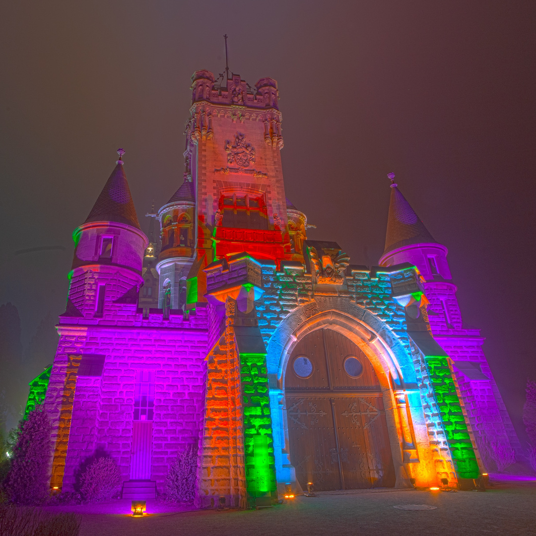 Lichtinstallation Schloss Drachenburg (HDR)