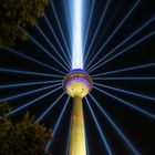 Lichtkomet am Rheinturm..