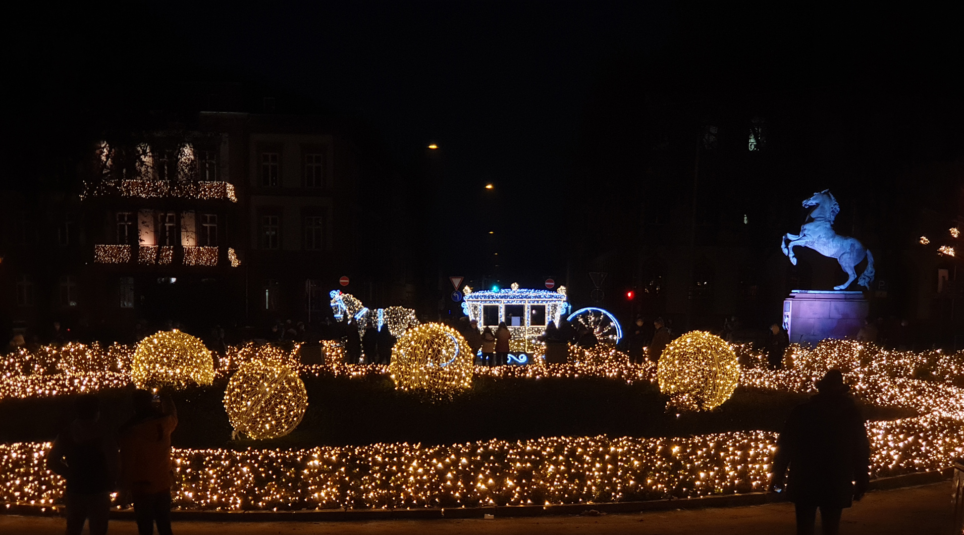 Lichtkunst am Luisenplatz II