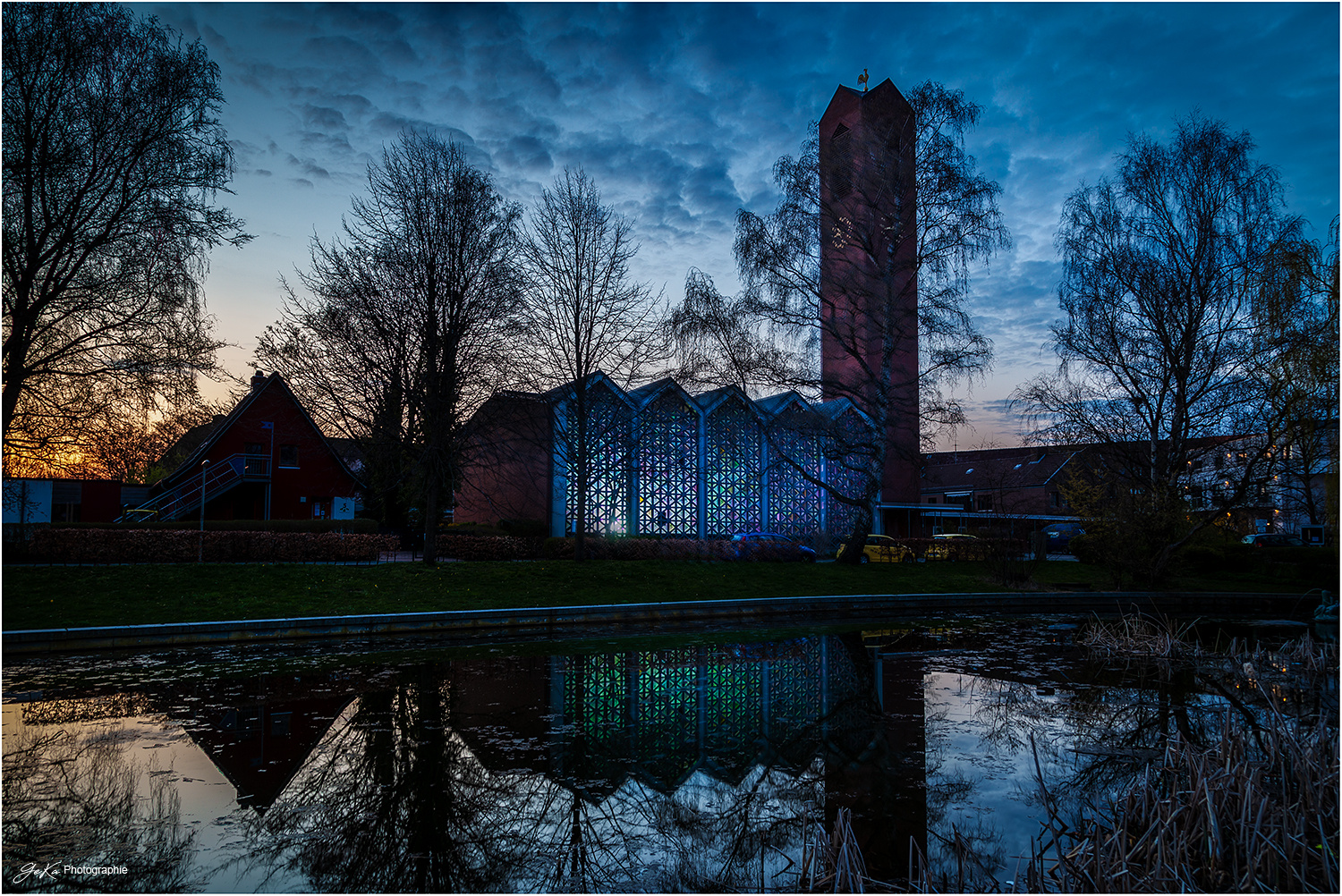 Lichtkunst an der Paul-Gerhardt-Kirche