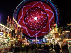 Lichtmalerei auf dem Hamburger Dom