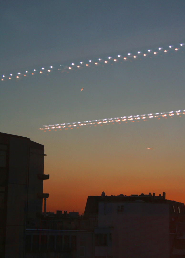 Lichtmomente am Kölner Abendhimmel