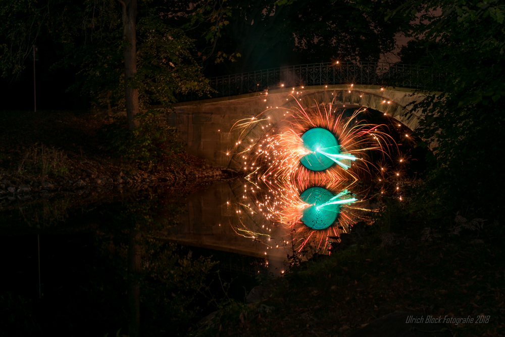 Lichtscheibe unter der Brücke