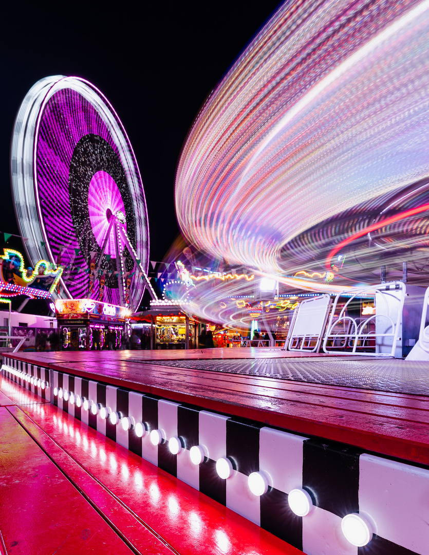 Lichtshow auf der Kirmes