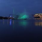 Lichtspiel aus Wasser an der Alster