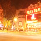 Lichtspiel beim Moulin Rouge