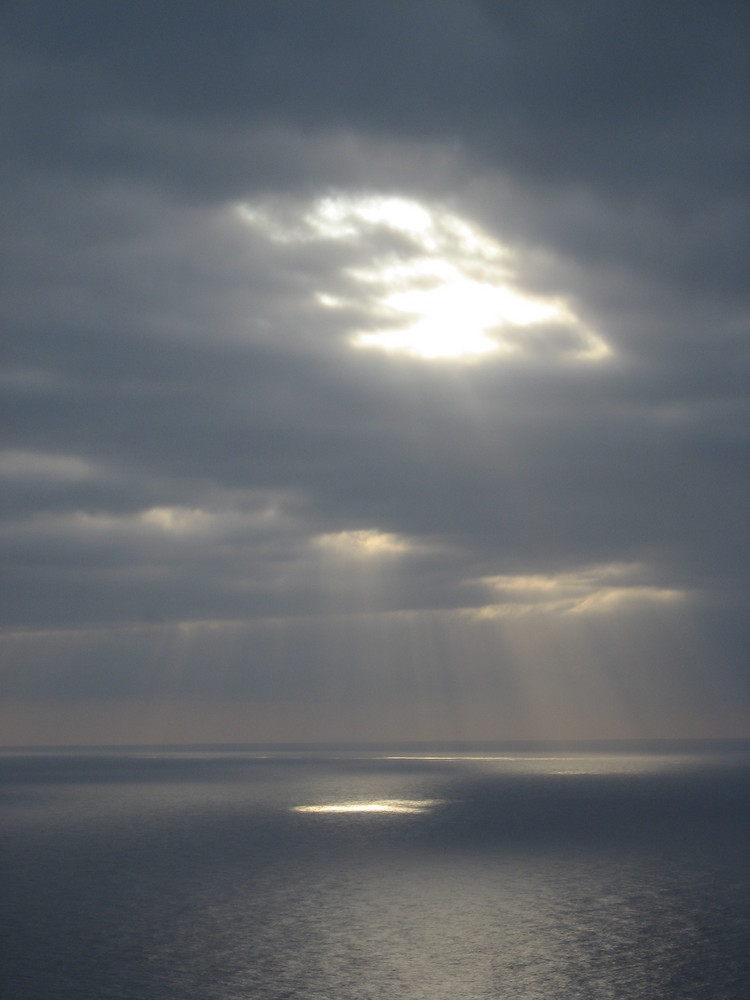 Lichtspiel im Atlantik vor El Sauzal Tenerife