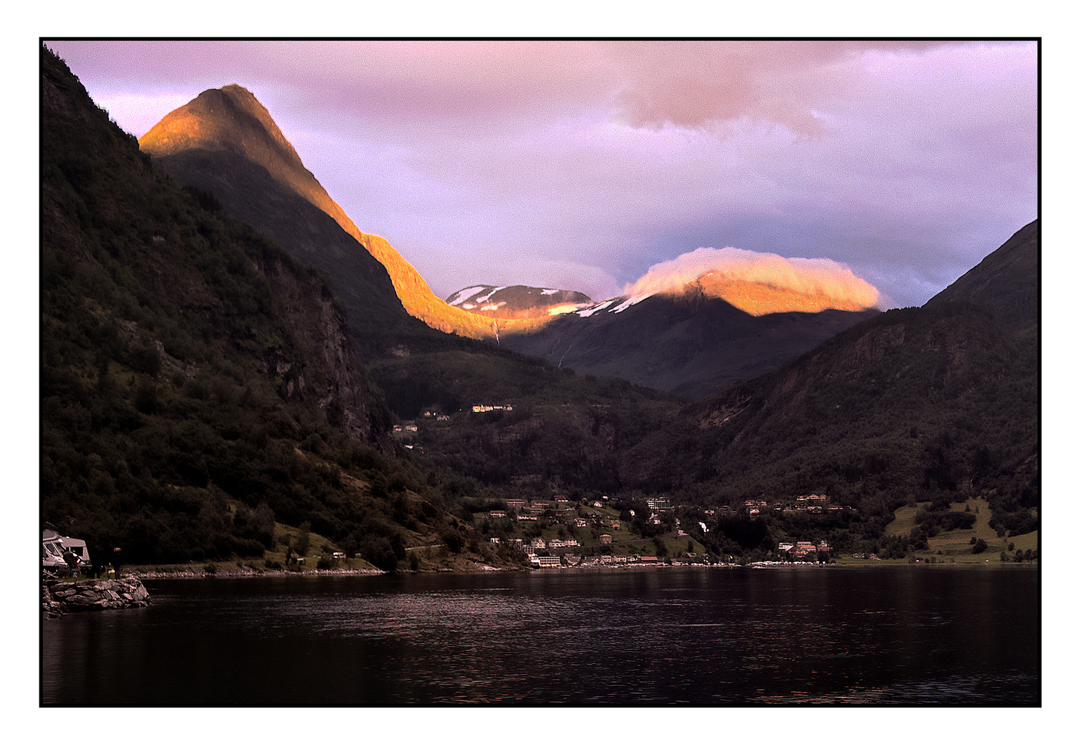 Lichtspiel über Geiranger