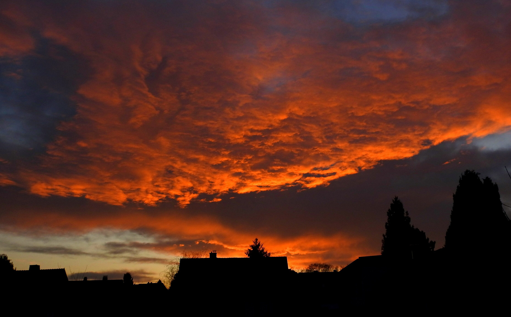 Lichtspiele bei Sonnenuntergang in diesen Tagen...