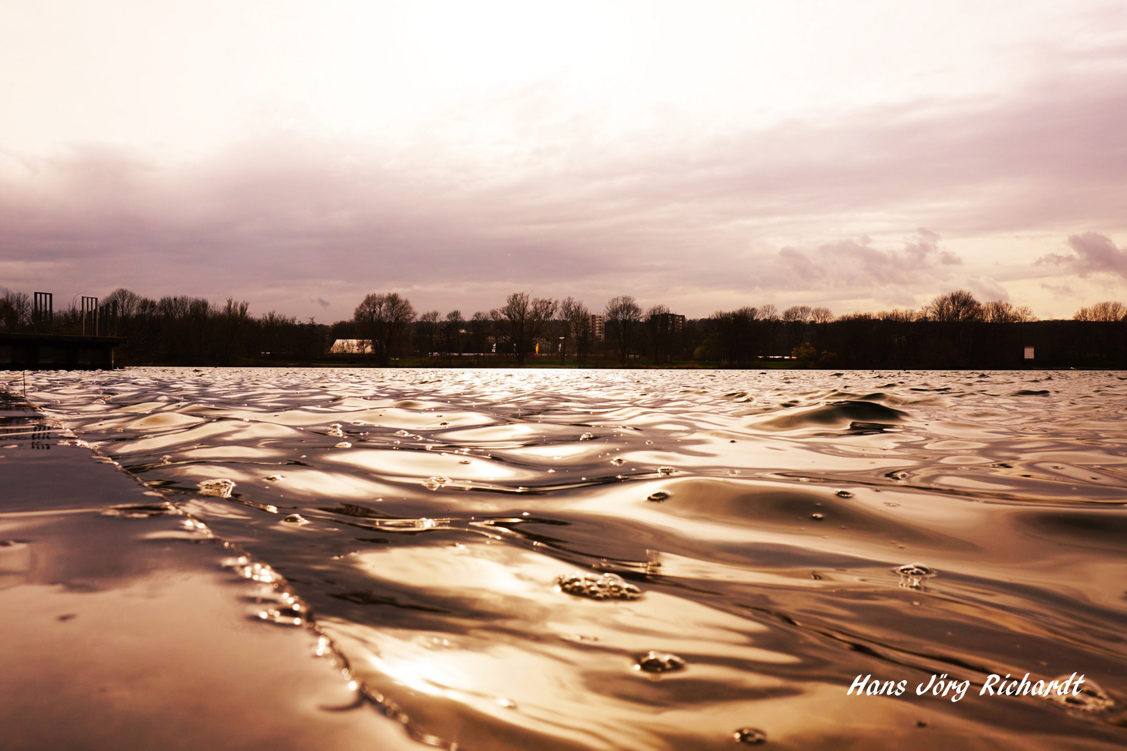 Lichtspiele im Wasser