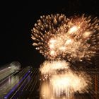 Lichtspiele mit Feuerwerk Düsseldorf 3 ewigo