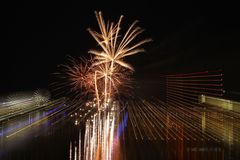 Lichtspiele mit Feuerwerk Düsseldorf