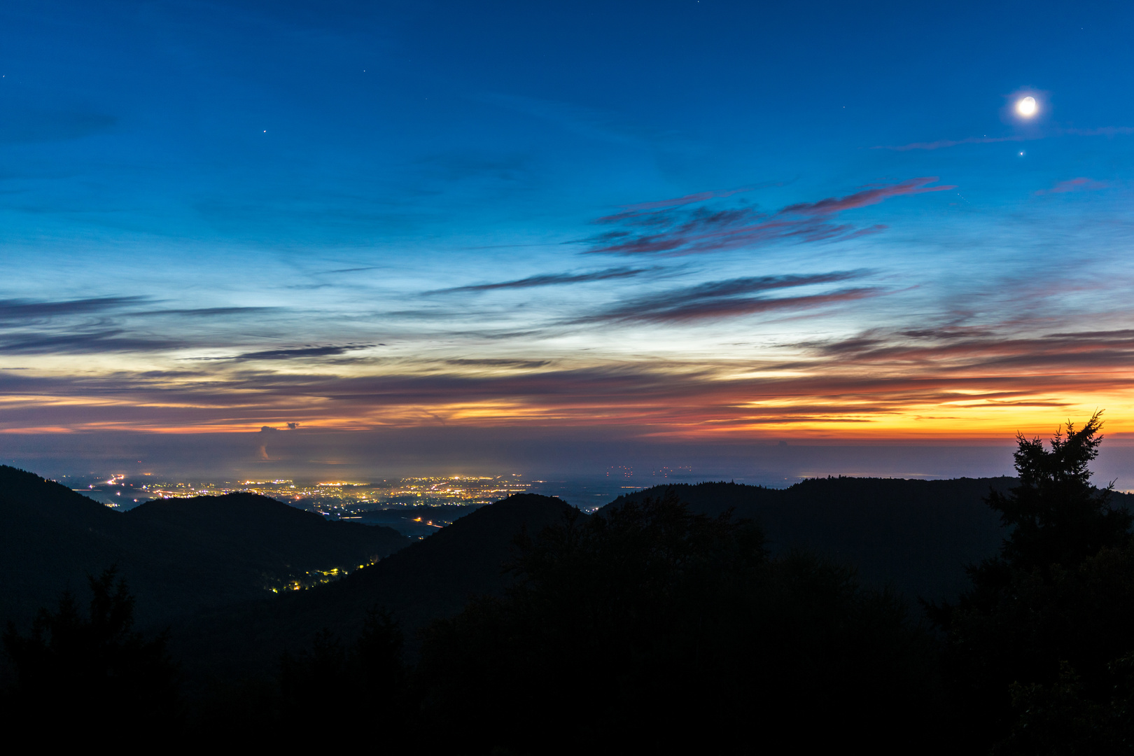 Lichtspiele vor Sonnenaufgang