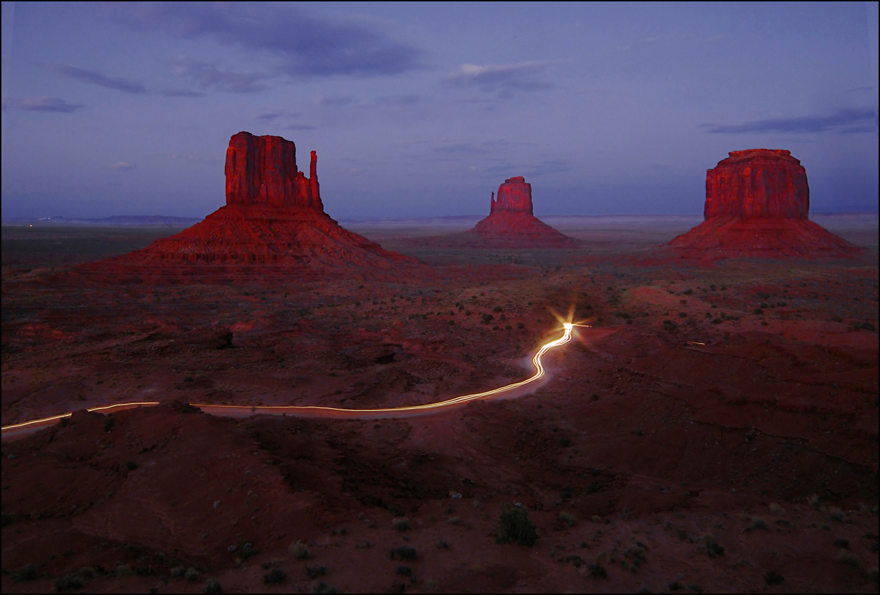 Lichtspur im Monument Valley