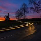 Lichtspuren mit Sonnenuntergang