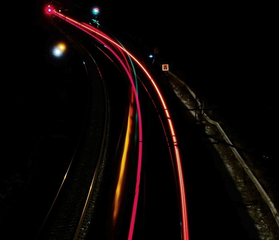 "Lichtspuren - Neuland von der Brücke"