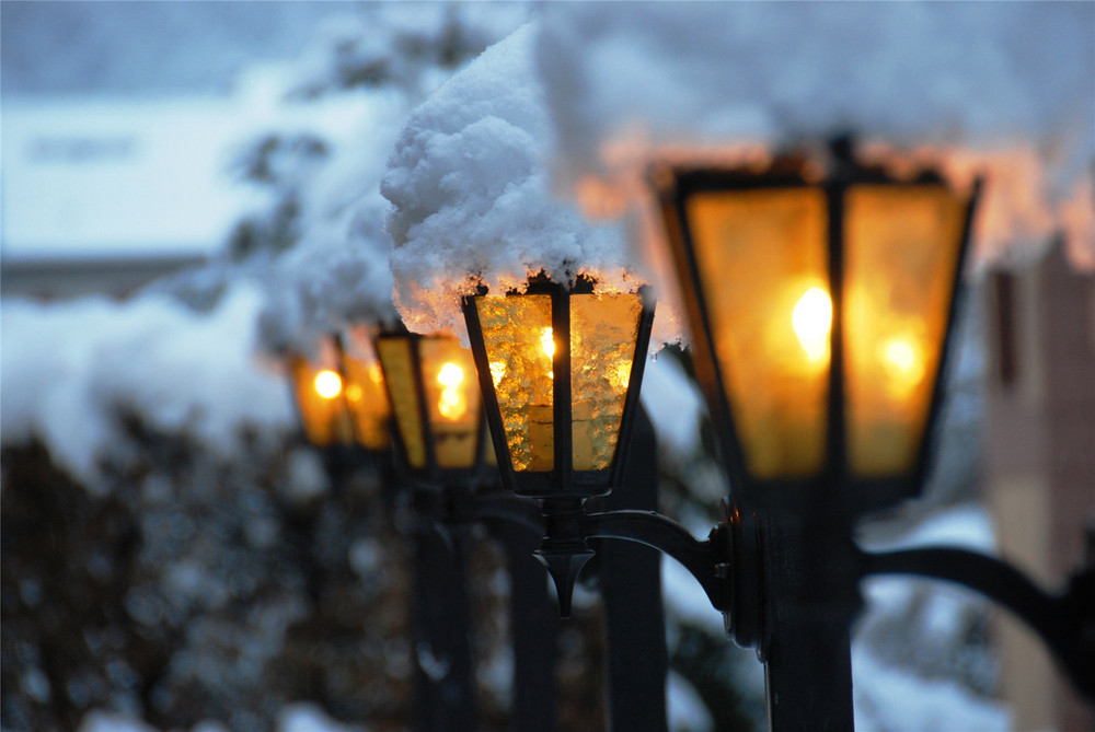 Lichtstimmung am Abend in Meiringen neben dem Sherlock Holmes Museum