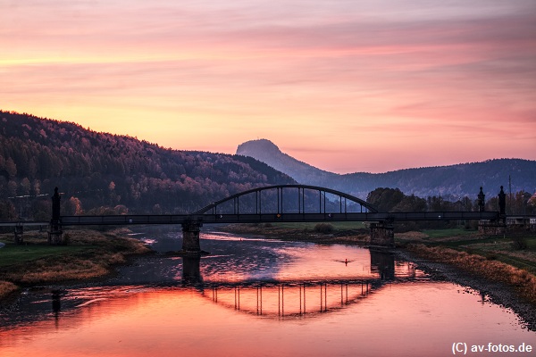 Lichtstimmung auf der Elbe