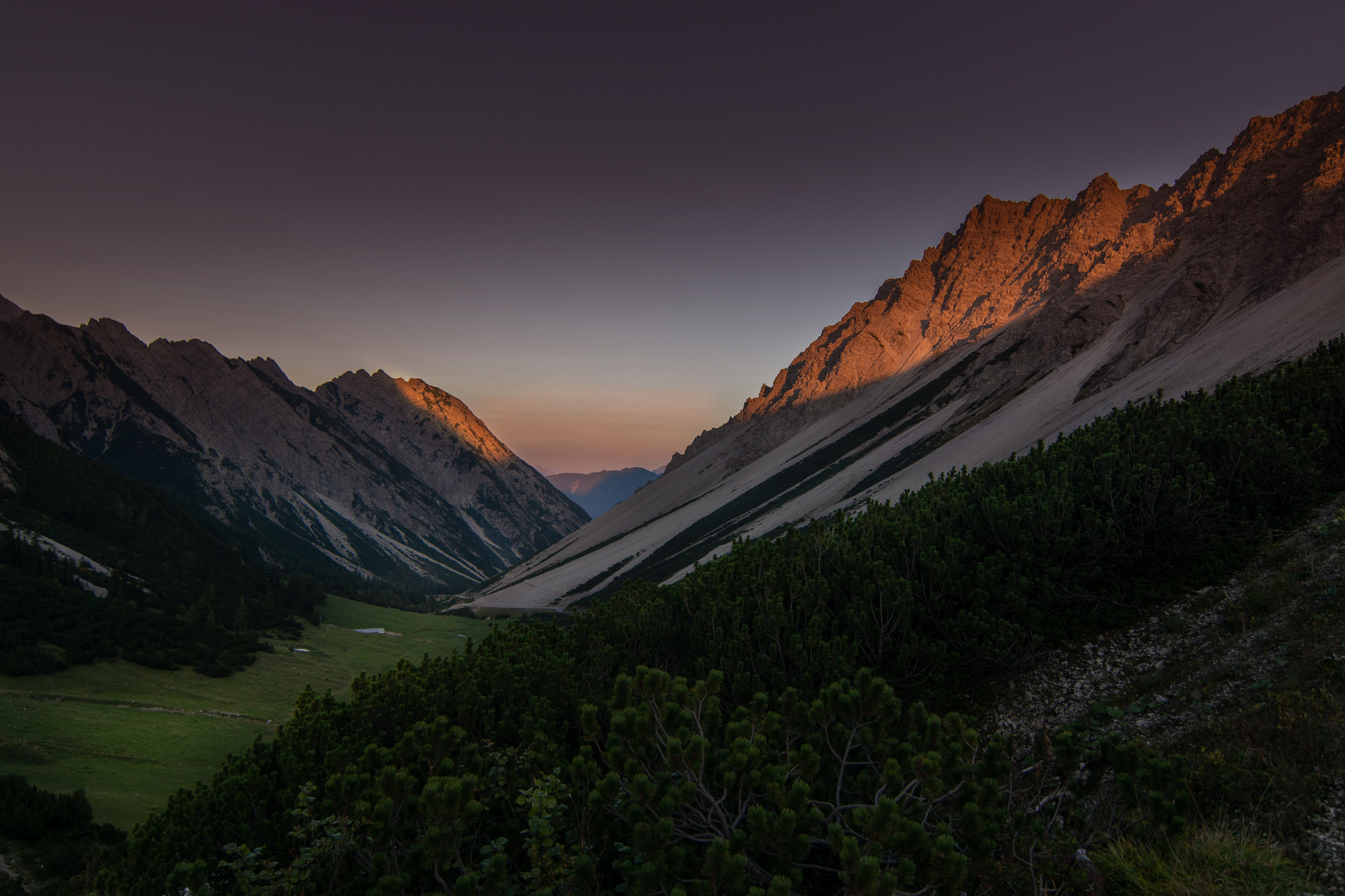 Lichtstimmung Hantenjoch 2350m .