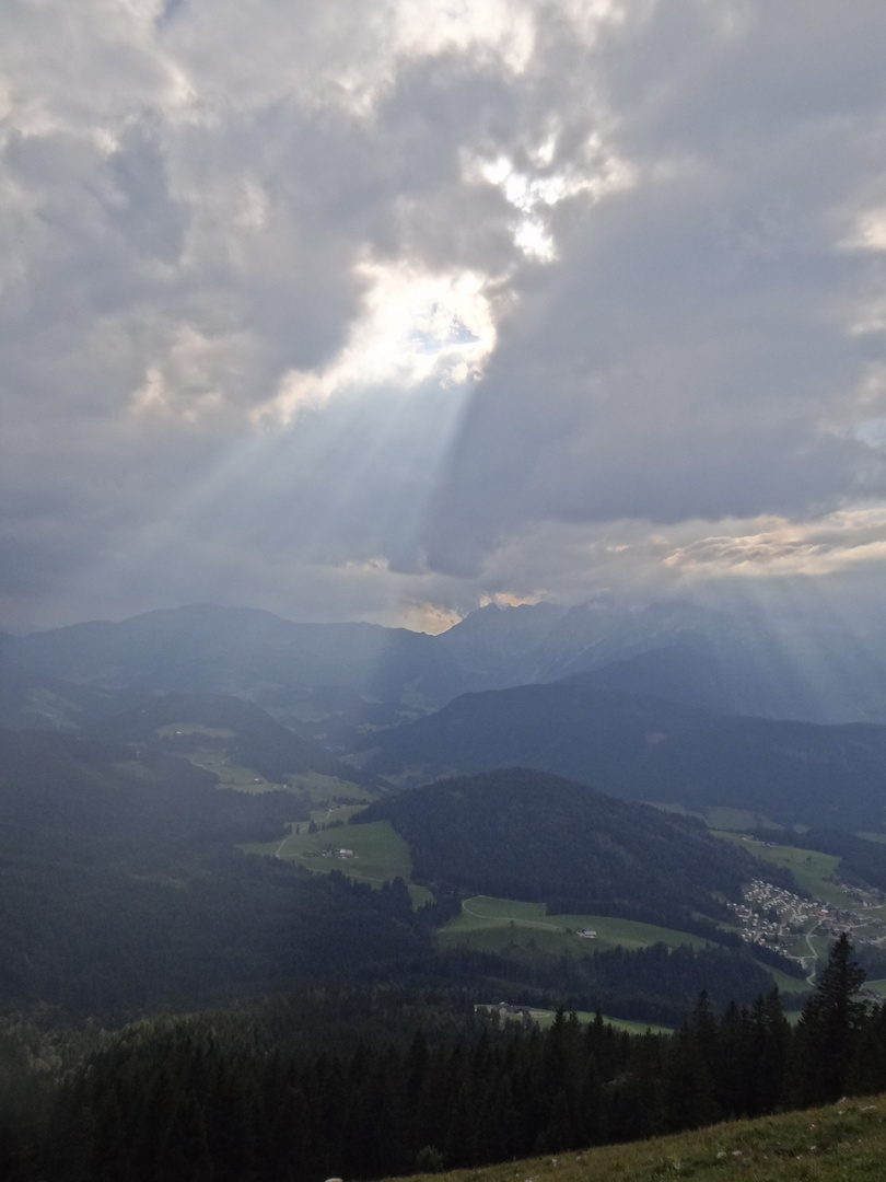 Lichtstimmung vom Gosaukammweg aus...