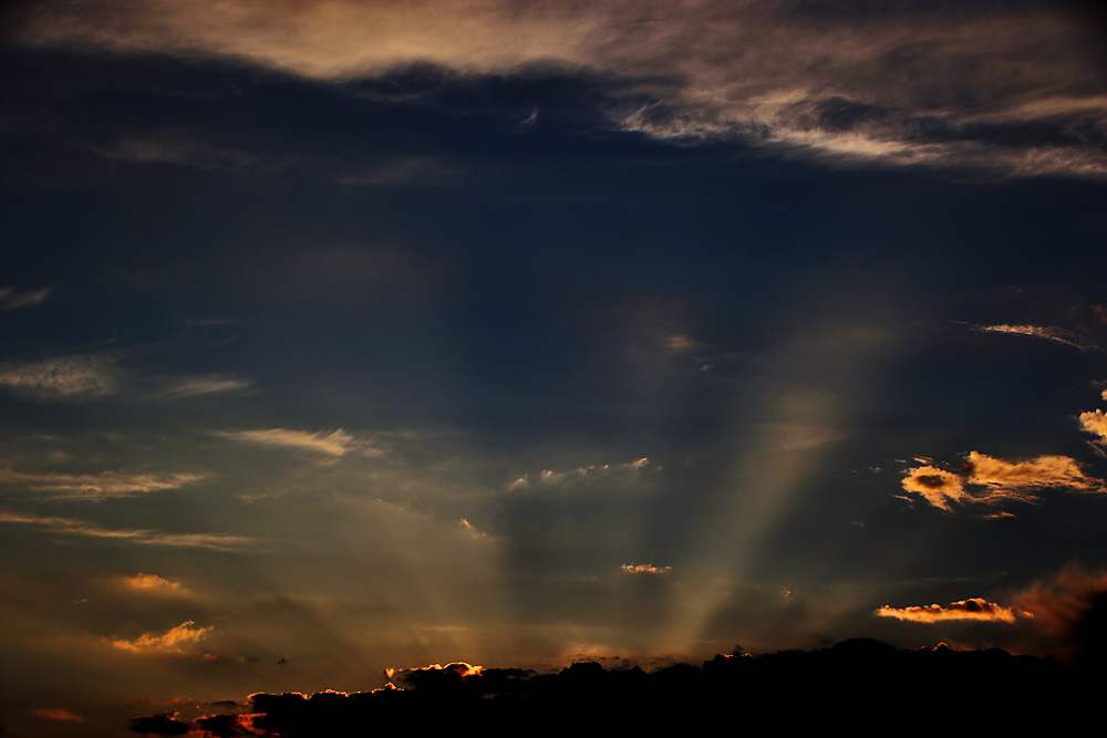 Lichtstrahlen am Abend