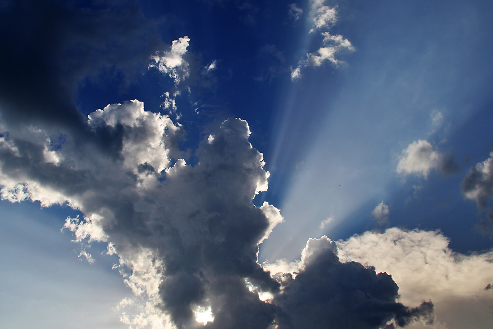 Lichtstrahlen und Wolkenschauspiel