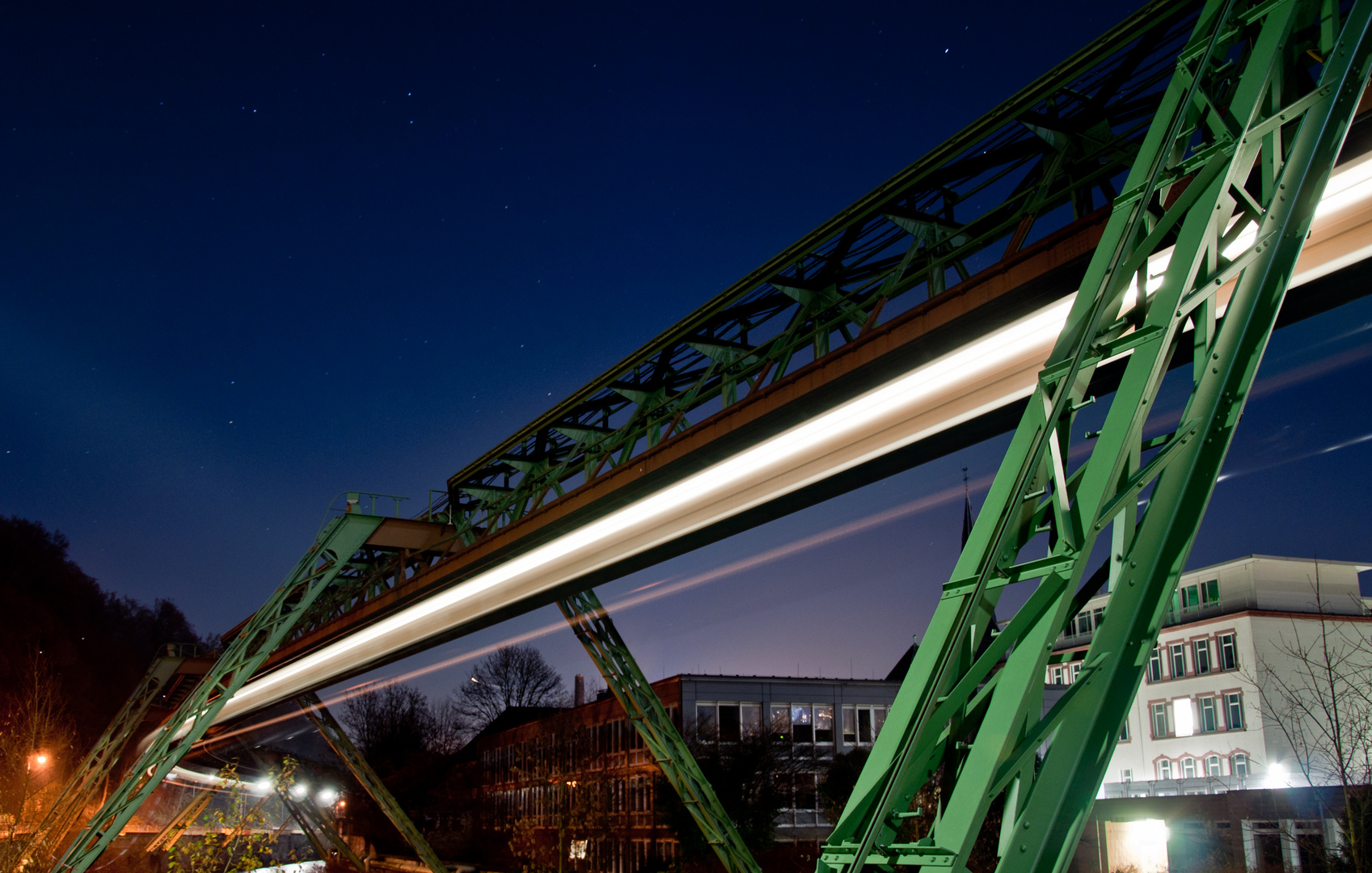 Lichtstreif in Wuppertal