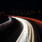 Lichtstreifen auf der Autobahn