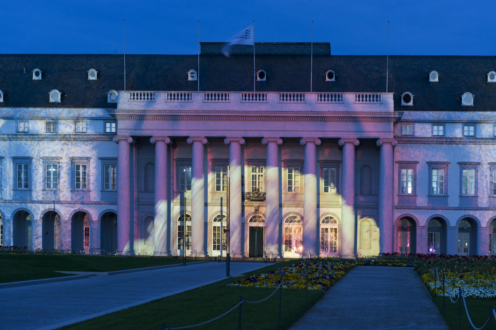 LICHTSTRÖME am Koblenzer Schloss