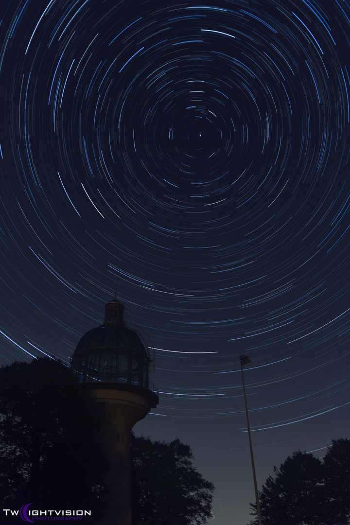 Lichtturm Startrails