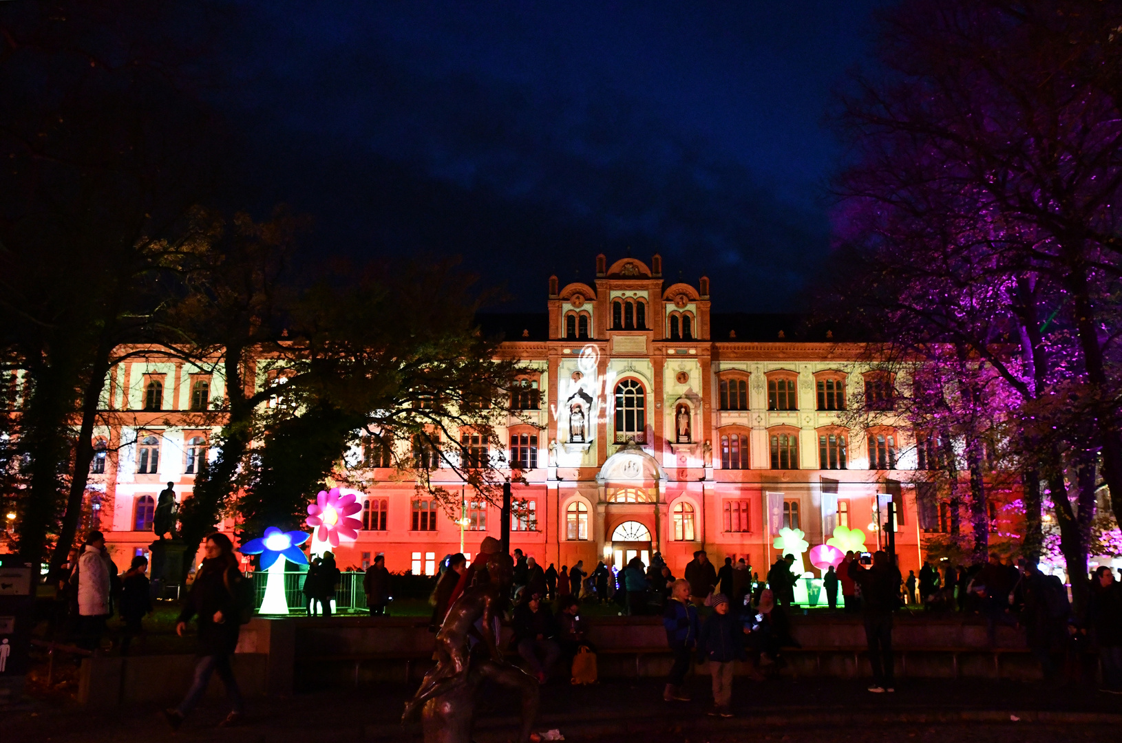 Lichtwoche 2021 am Universitätsplatz in Rostock